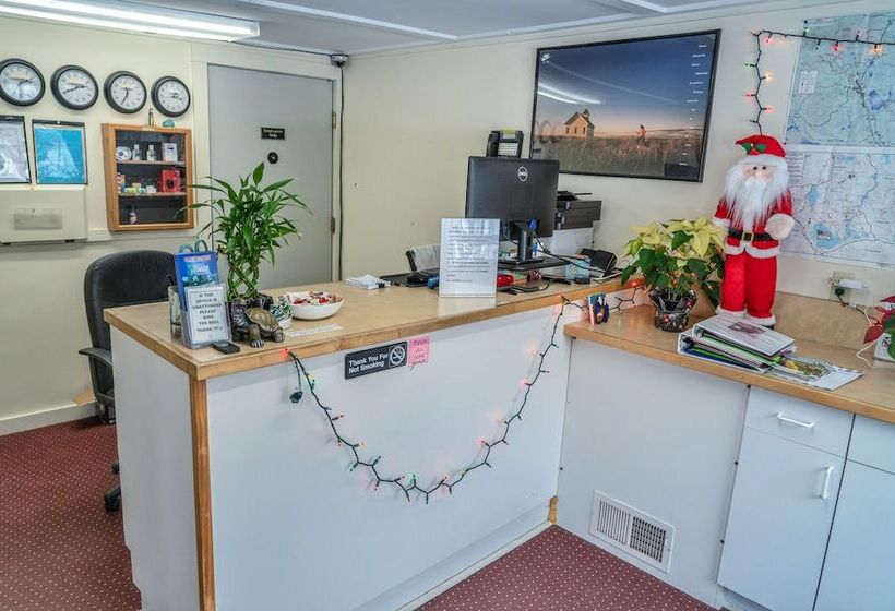 Mount Whittier Motel