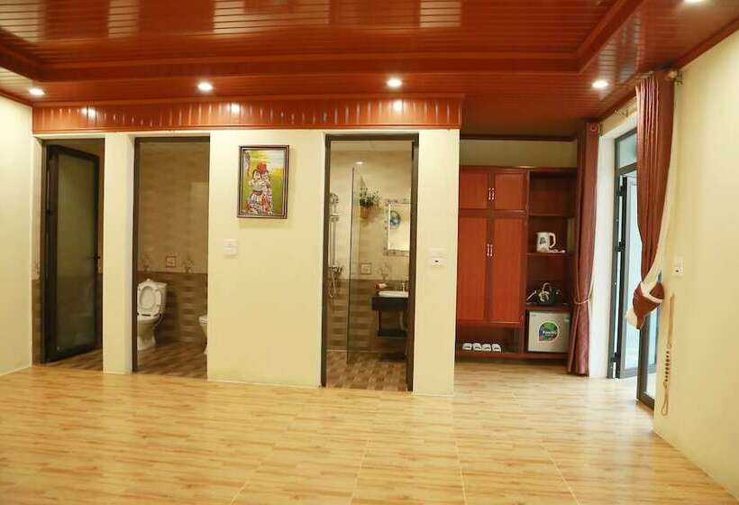 פנסיון Son River House