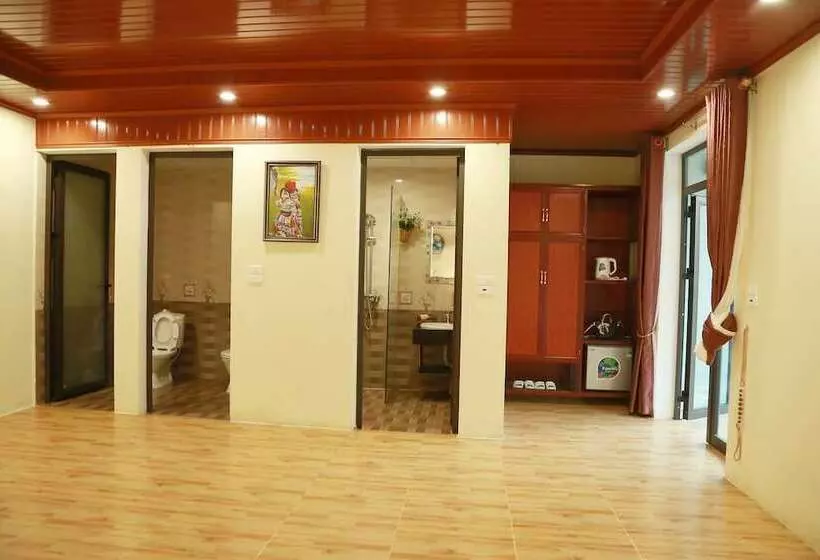 پانسیون Son River House
