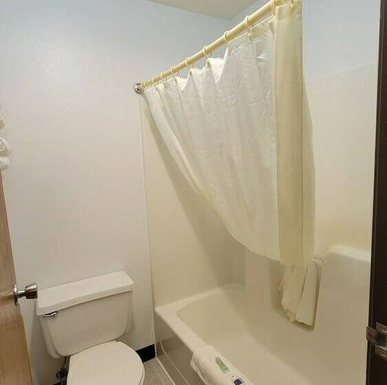 Wagner Lakeside Motel