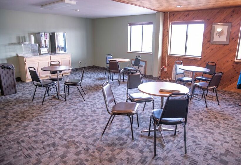 Wagner Lakeside Motel