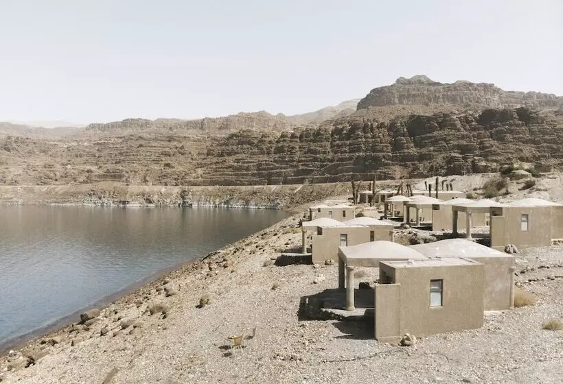 تختخواب و صبحانه Mujib Chalets