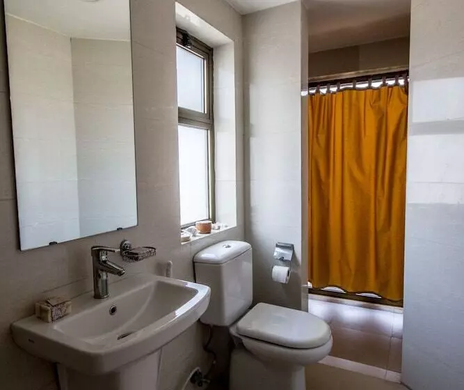 تختخواب و صبحانه Mujib Chalets