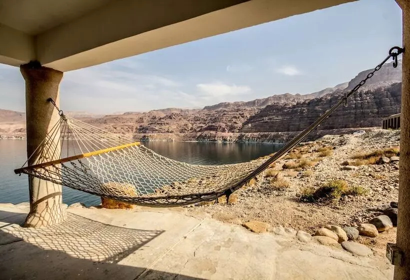 تختخواب و صبحانه Mujib Chalets