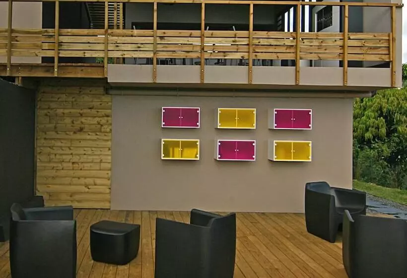 تختخواب و صبحانه Villa Romeo