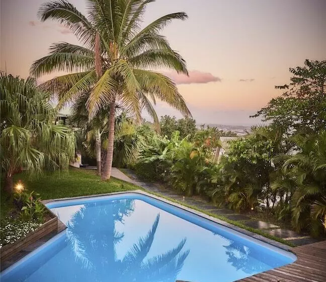 تختخواب و صبحانه Villa Romeo