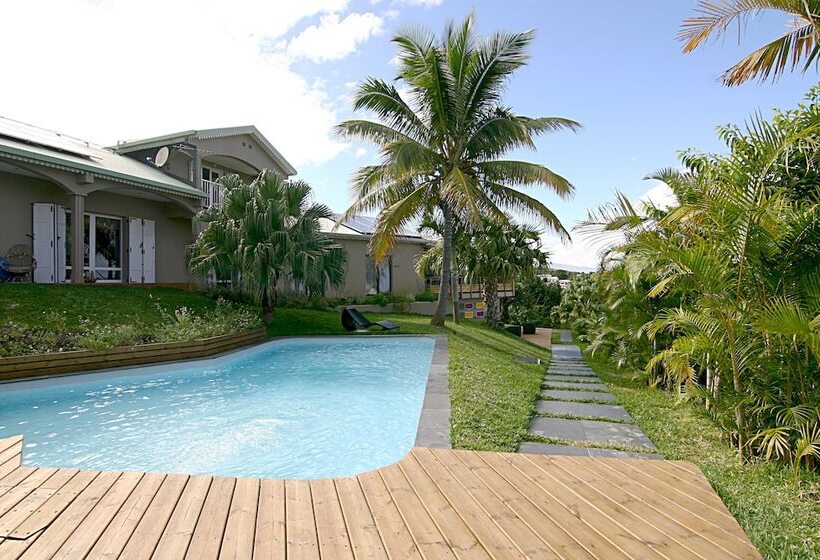 تختخواب و صبحانه Villa Romeo