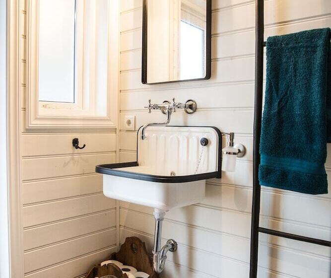 Gullfoss & Geysir Luxury Cabin