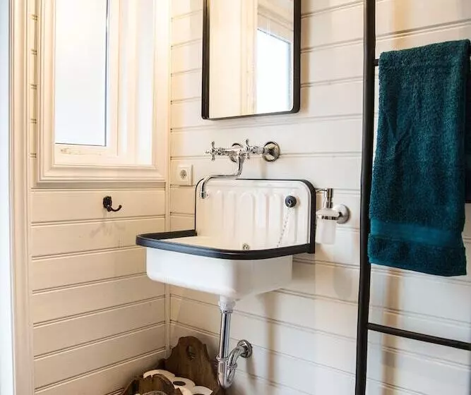 Gullfoss & Geysir Luxury Cabin