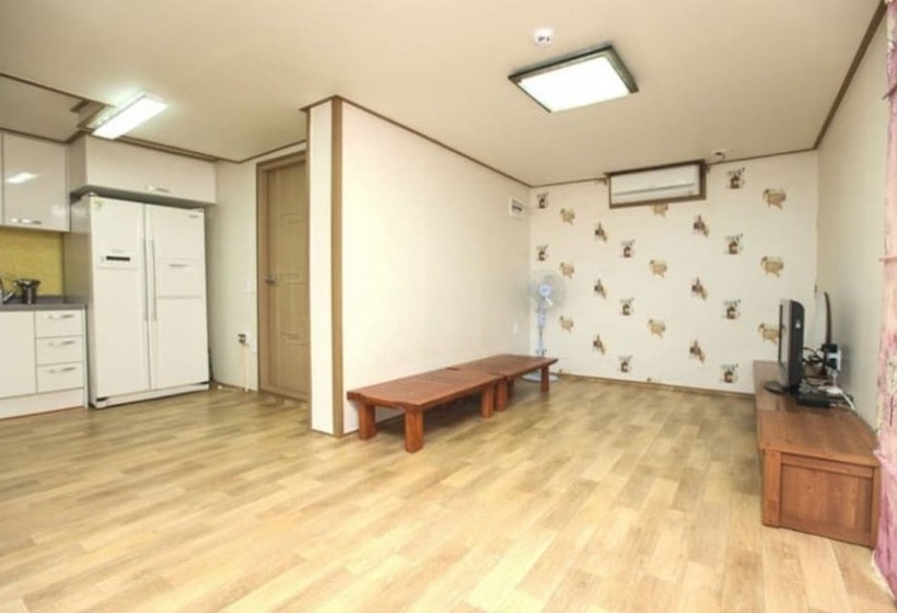 Hadong Sansuae Pension