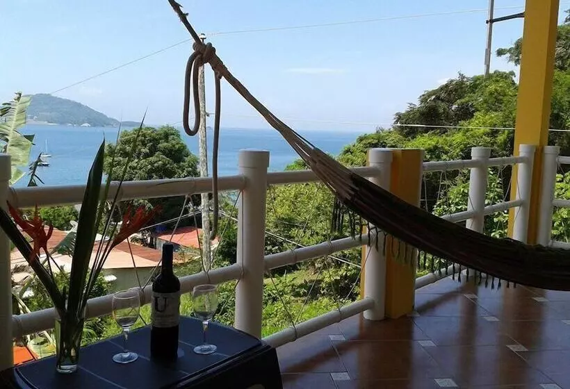 مسافرخانه Cerrito Tropical