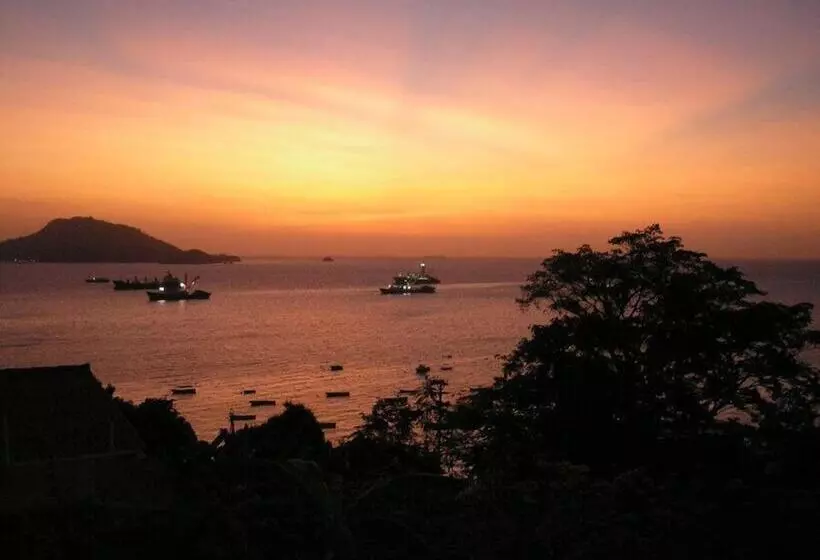 مسافرخانه Cerrito Tropical