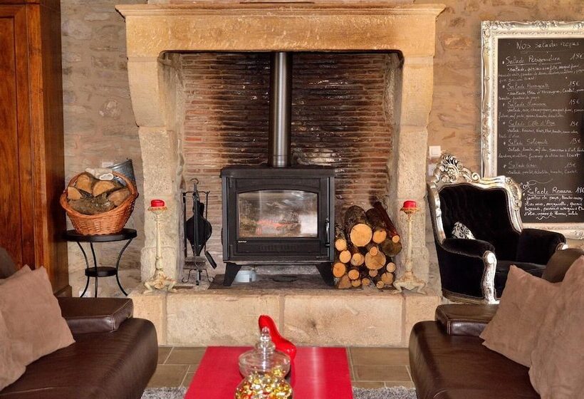 فندق Hostellerie La Bergerie Des Chapelles