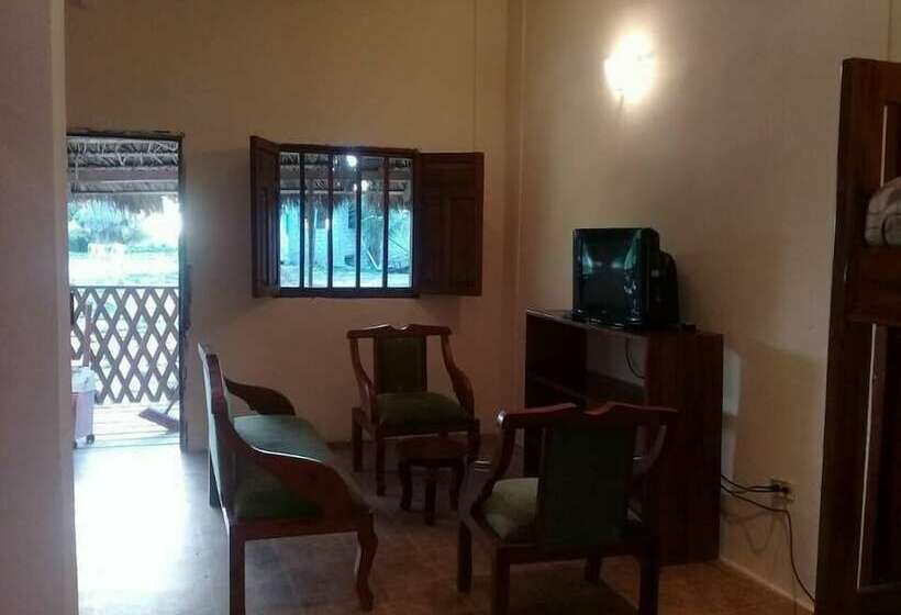 Hotel Hostería Pura Vida