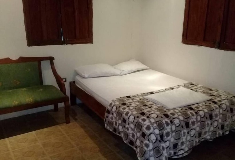 Hotel Hostería Pura Vida