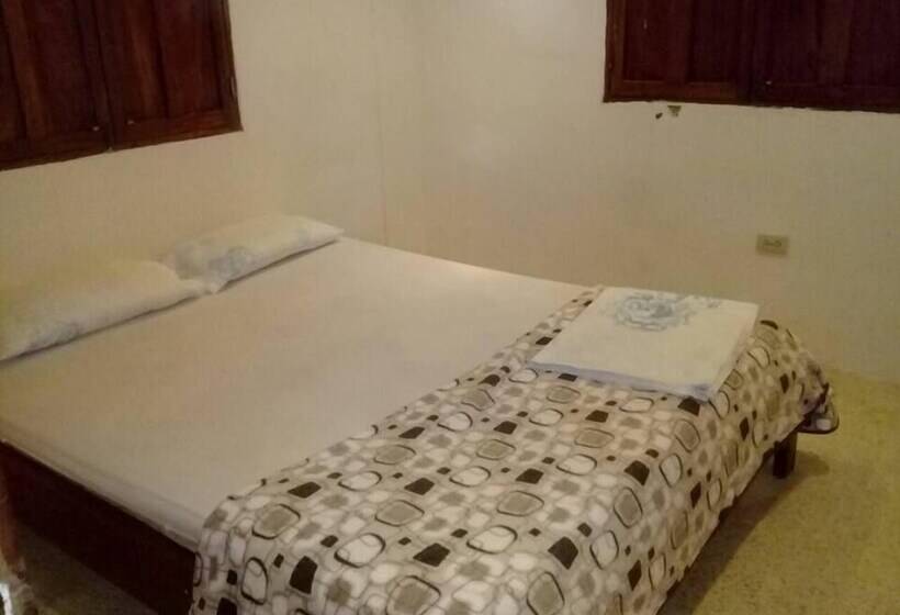 Hotel Hostería Pura Vida