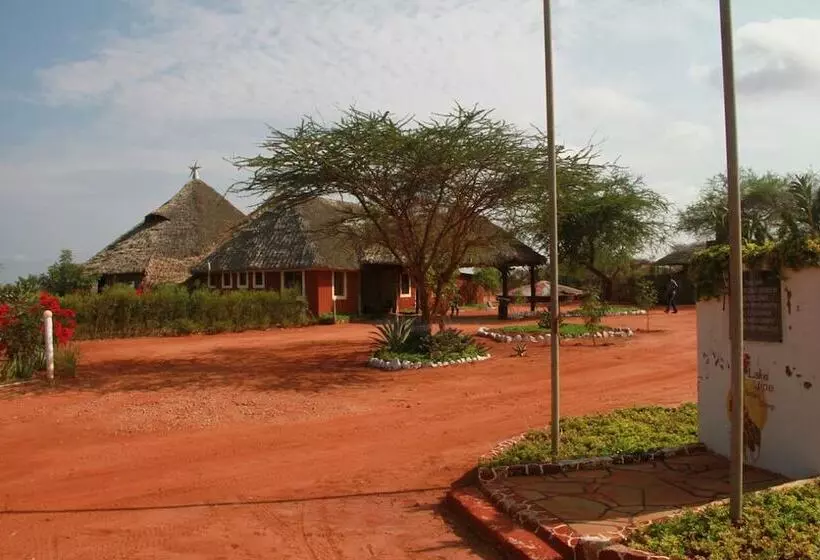 هتل Lake Jipe Eco Lodge