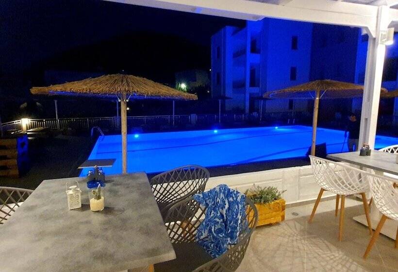 هتل Mitos Village