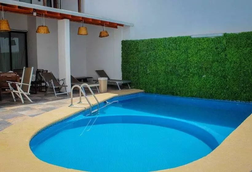 Hotelli Playa Del Rey