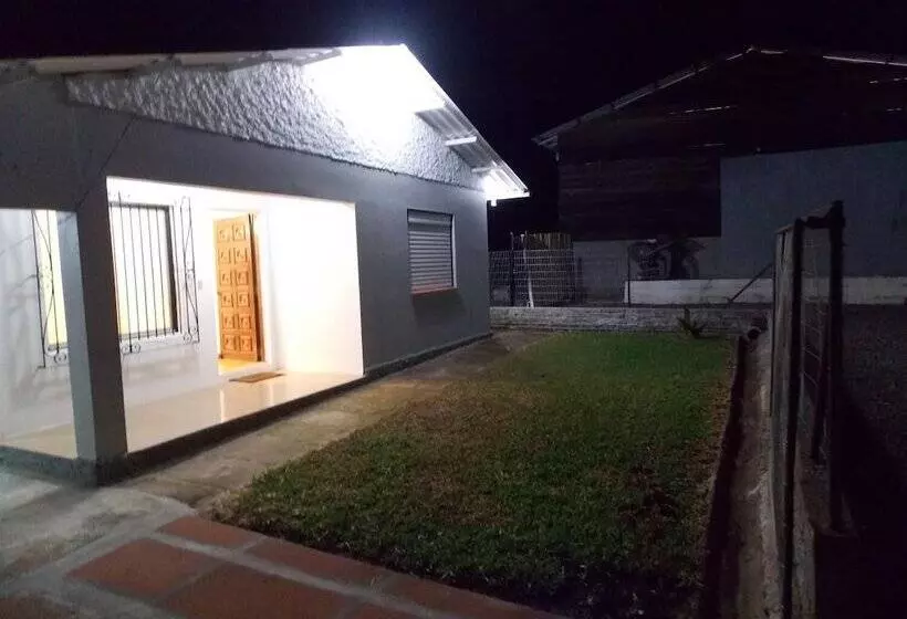 ホテル Pousada Leprechaun
