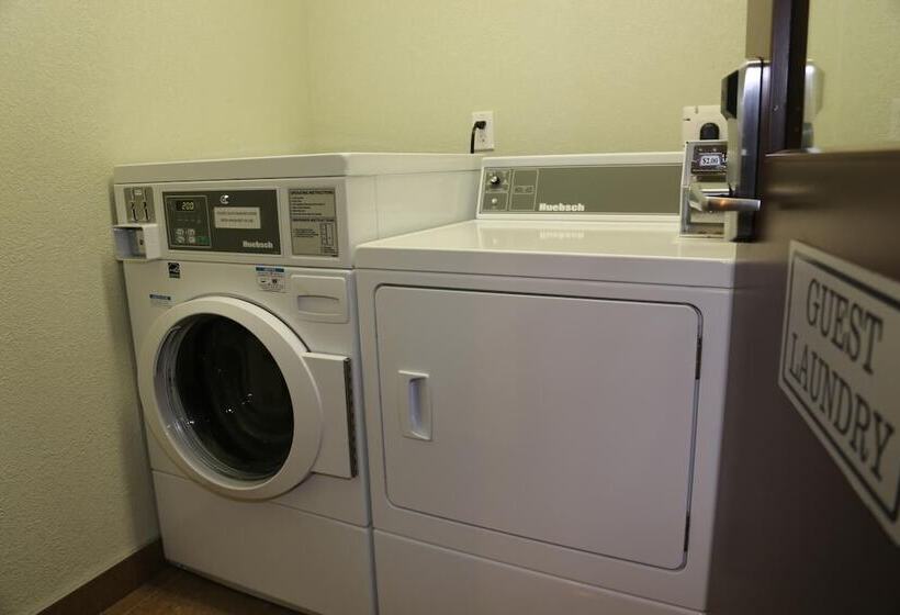 Hotel Prairie Moon Inn & Suites Unity