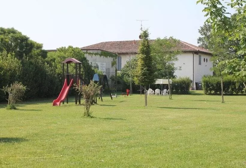 Maaseutuhotelli Corte Roeli