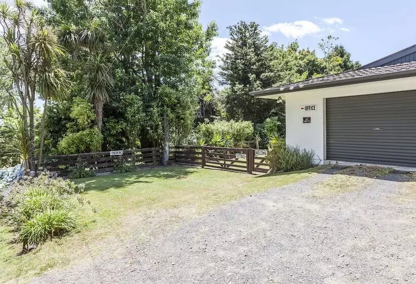 Karangahake Gold  N Views Cottage