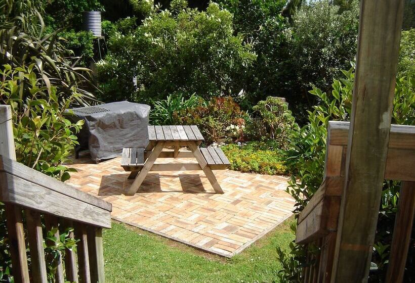 Karangahake Gold  N Views Cottage