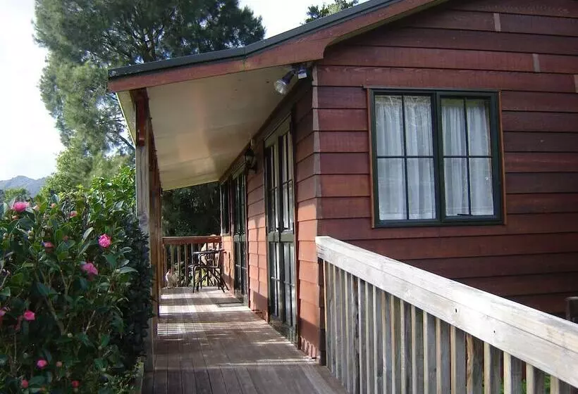 Karangahake Gold  N Views Cottage