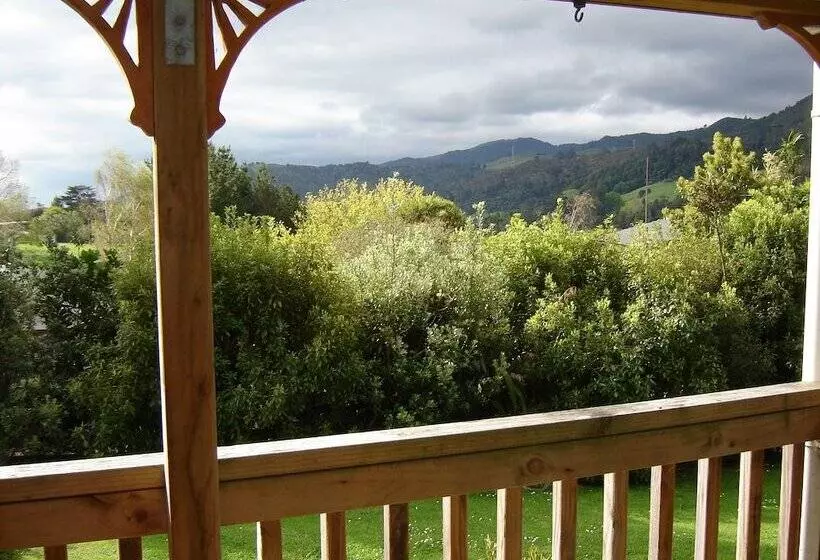 Karangahake Gold  N Views Cottage