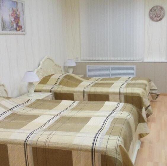 ペンション Guesthouse Nadezhda