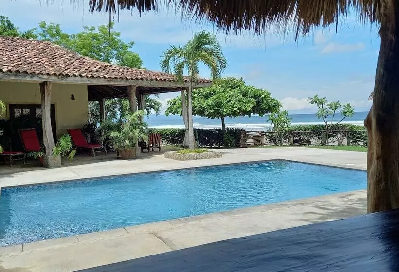 Majatalo La Veranera Guest House