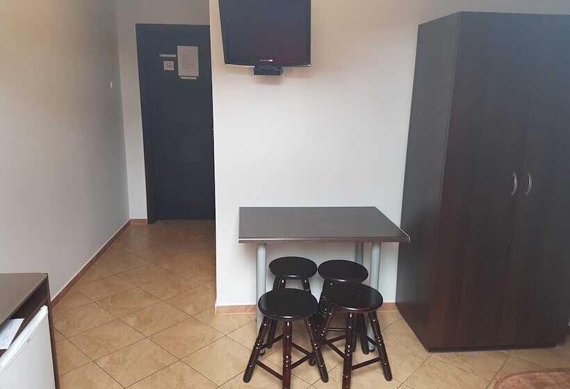 بنسيون Villa Pati