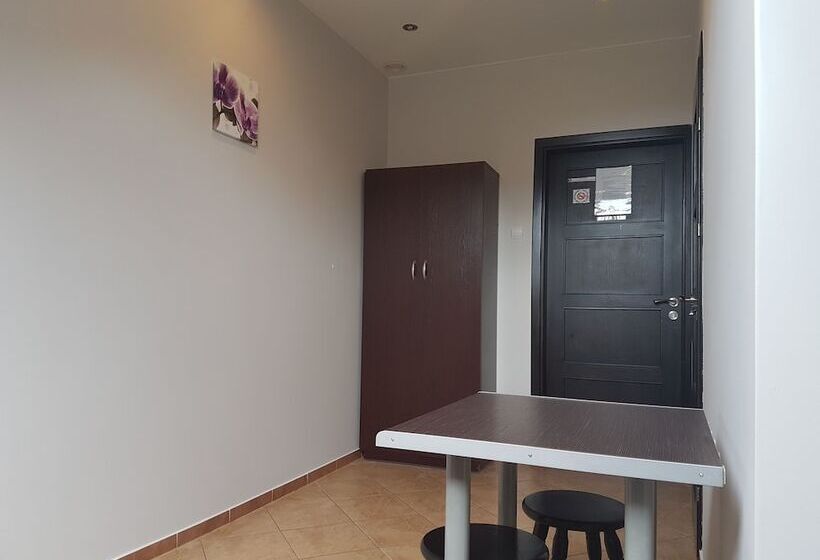 بنسيون Villa Pati