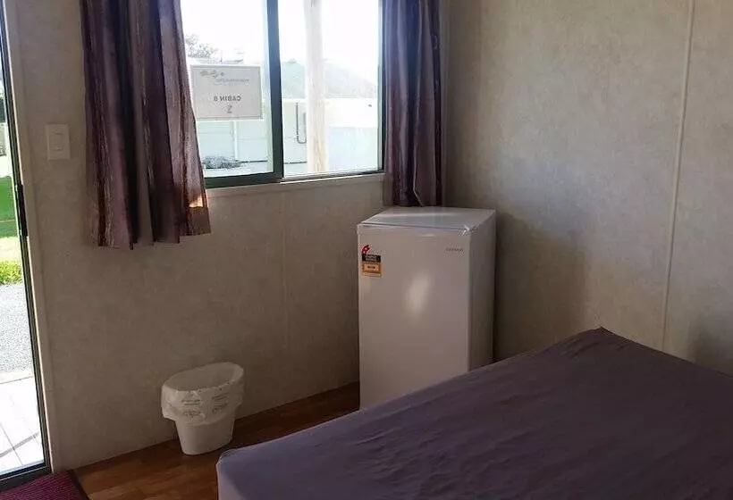 Lomakeskus Port Waikato Holiday Park