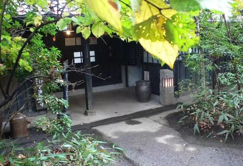 旅館 Okuaso No Yado Yamanami