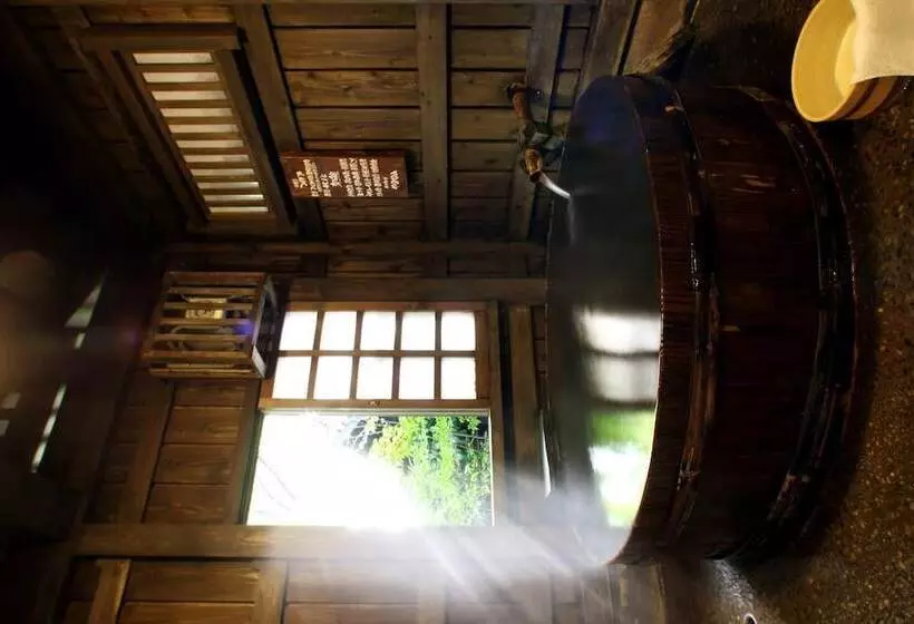 旅館 Okuaso No Yado Yamanami