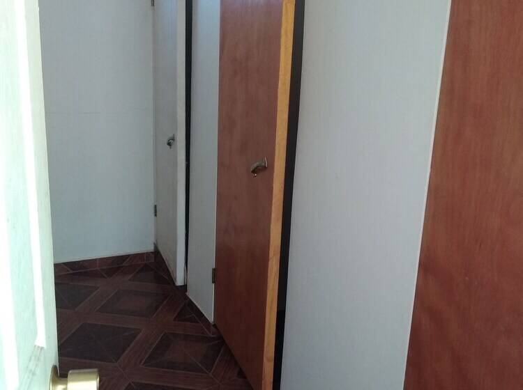 Yaalir At Mu   Hostel