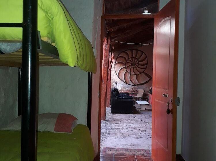 Yaalir At Mu   Hostel