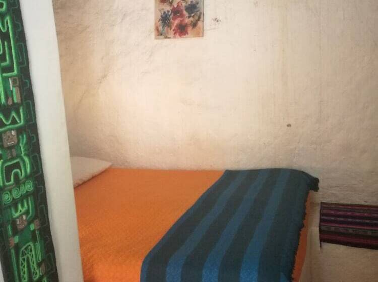 Yaalir At Mu   Hostel