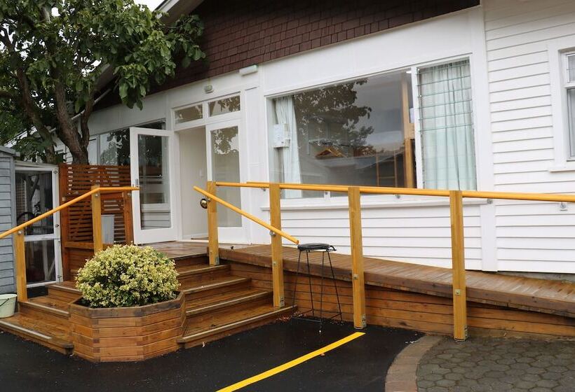 호스텔 Oxford Queenette Backpackers