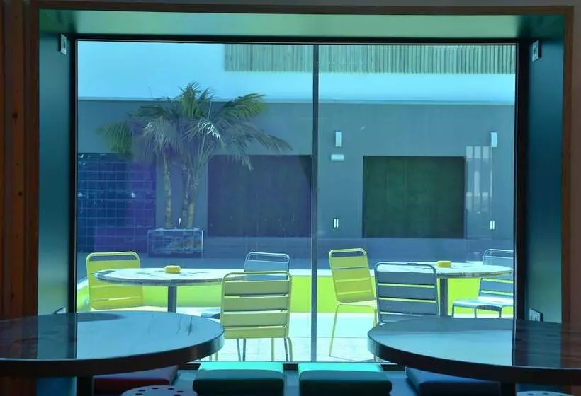 Amistat Island Hostel Ibiza   Albergue Juvenil