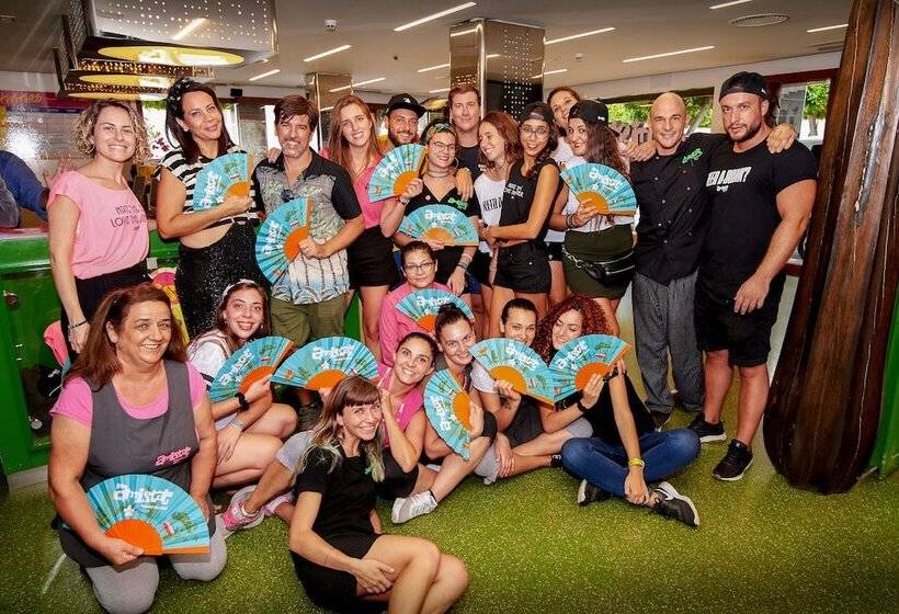 Amistat Island Hostel Ibiza Albergue Juvenil