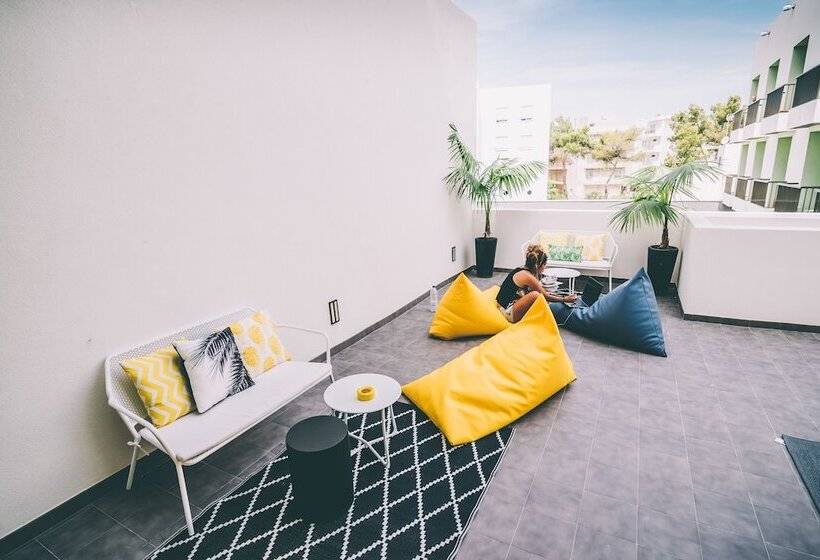 Amistat Island Hostel Ibiza Albergue Juvenil