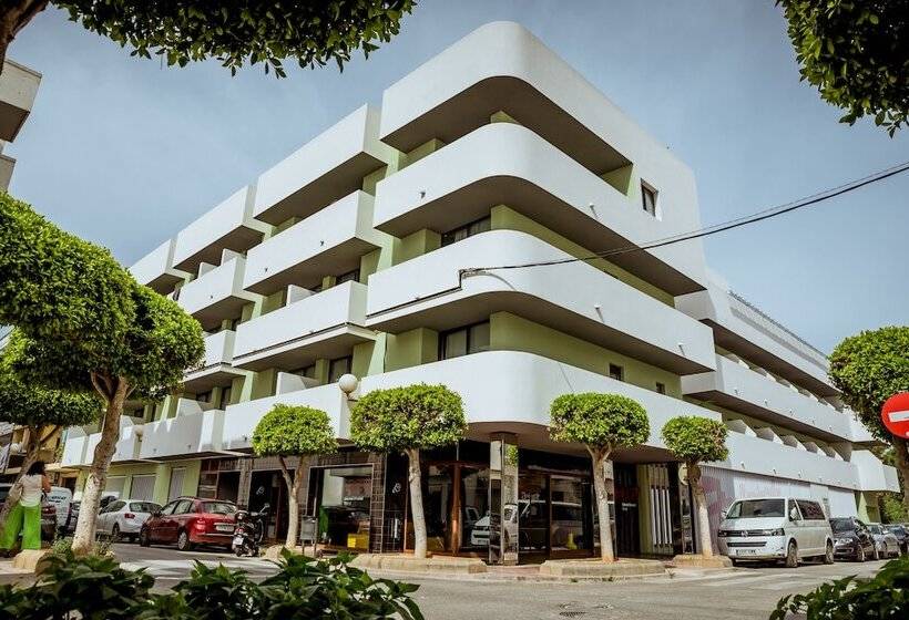 Amistat Island Hostel Ibiza Albergue Juvenil