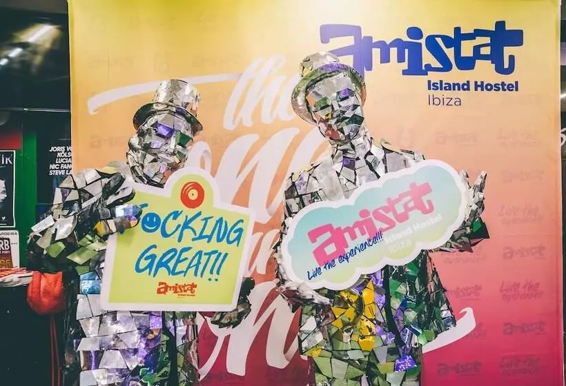 Amistat Island Hostel Ibiza   Albergue Juvenil