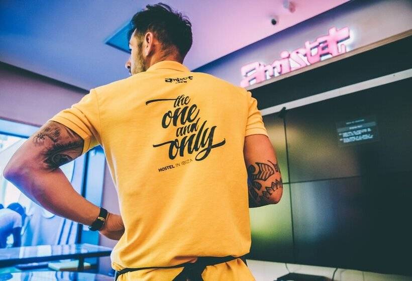 Amistat Island Hostel Ibiza Albergue Juvenil