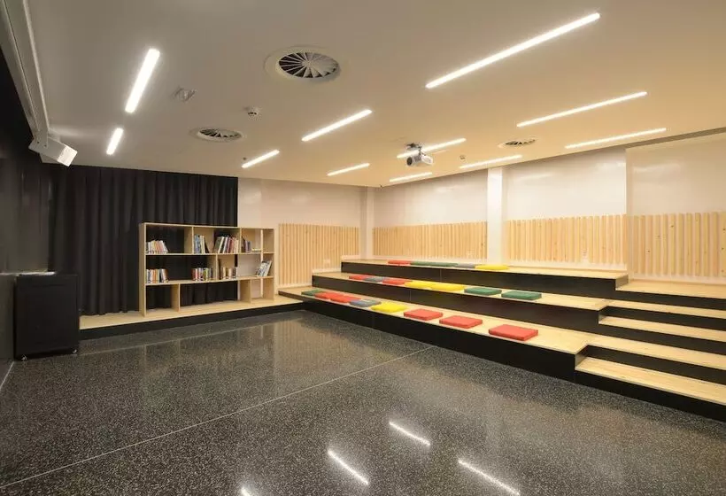 Amistat Island Hostel Ibiza   Albergue Juvenil