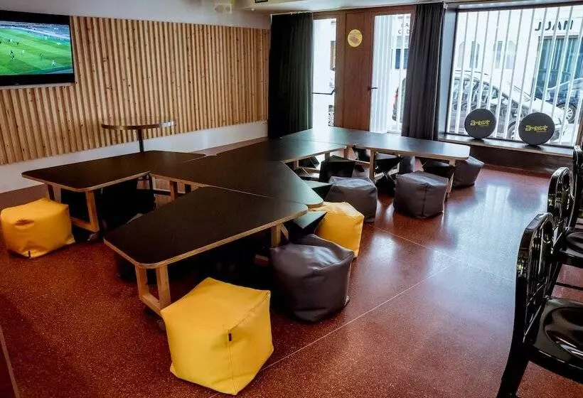 Amistat Island Hostel Ibiza   Albergue Juvenil