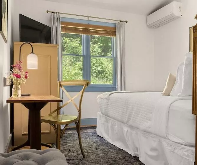 Aamiaismajoitus (B&B) Inn At Silver Maple Farm